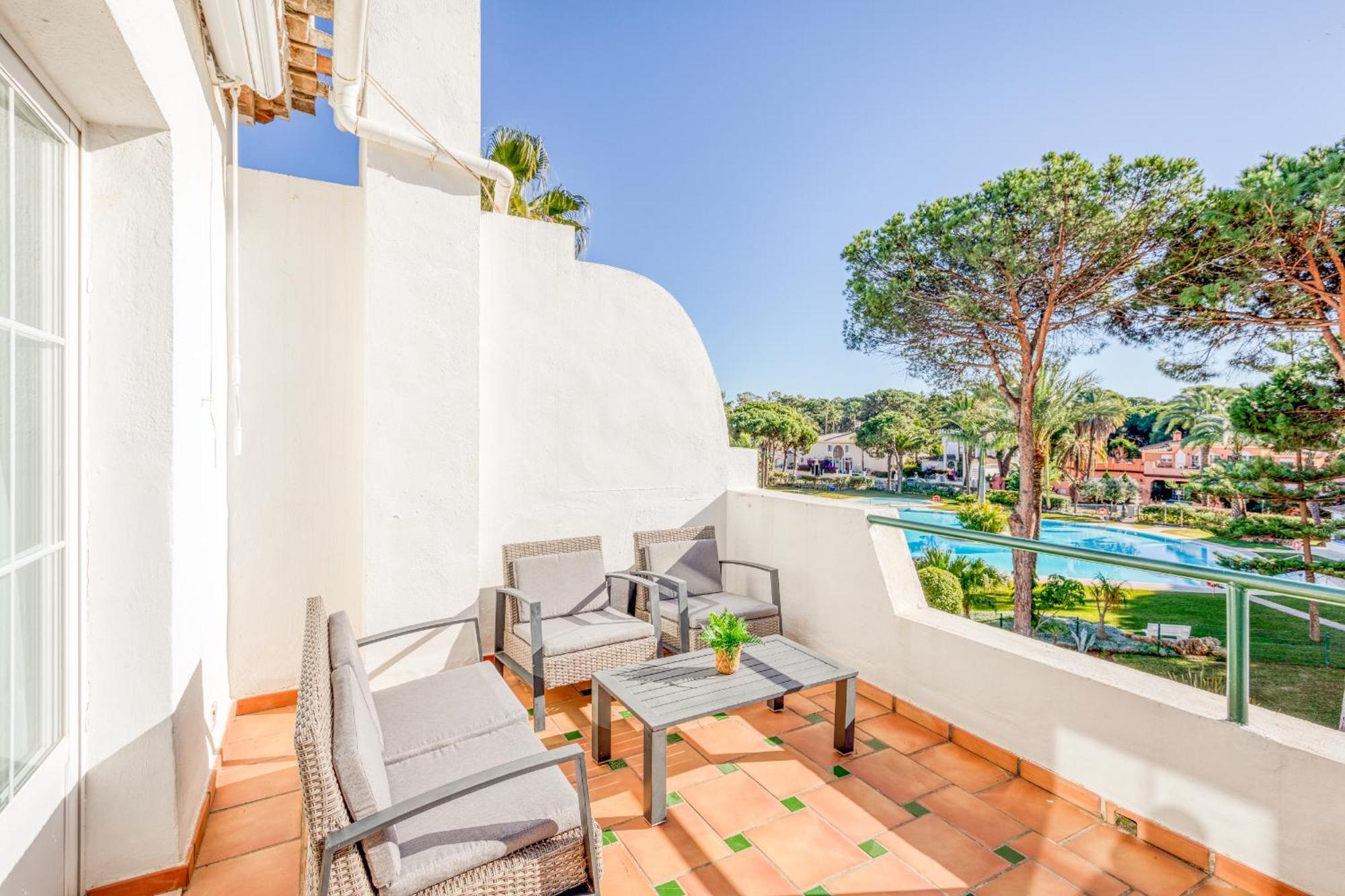 埃斯特波纳Life El Presidente Penthouse Pool View公寓 外观 照片